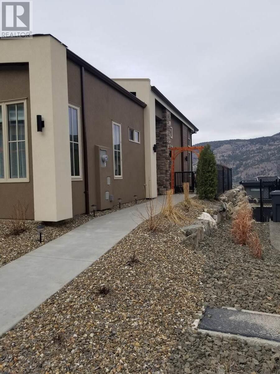 528 Clifton Lane, Kelowna, British Columbia  V1V 0B7 - Photo 3 - 10281131