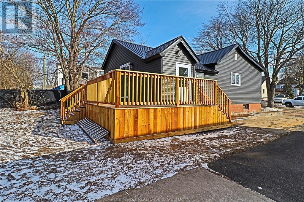 48 Eighth, Moncton, New Brunswick  E1E 3E9 - Photo 1 - M156663