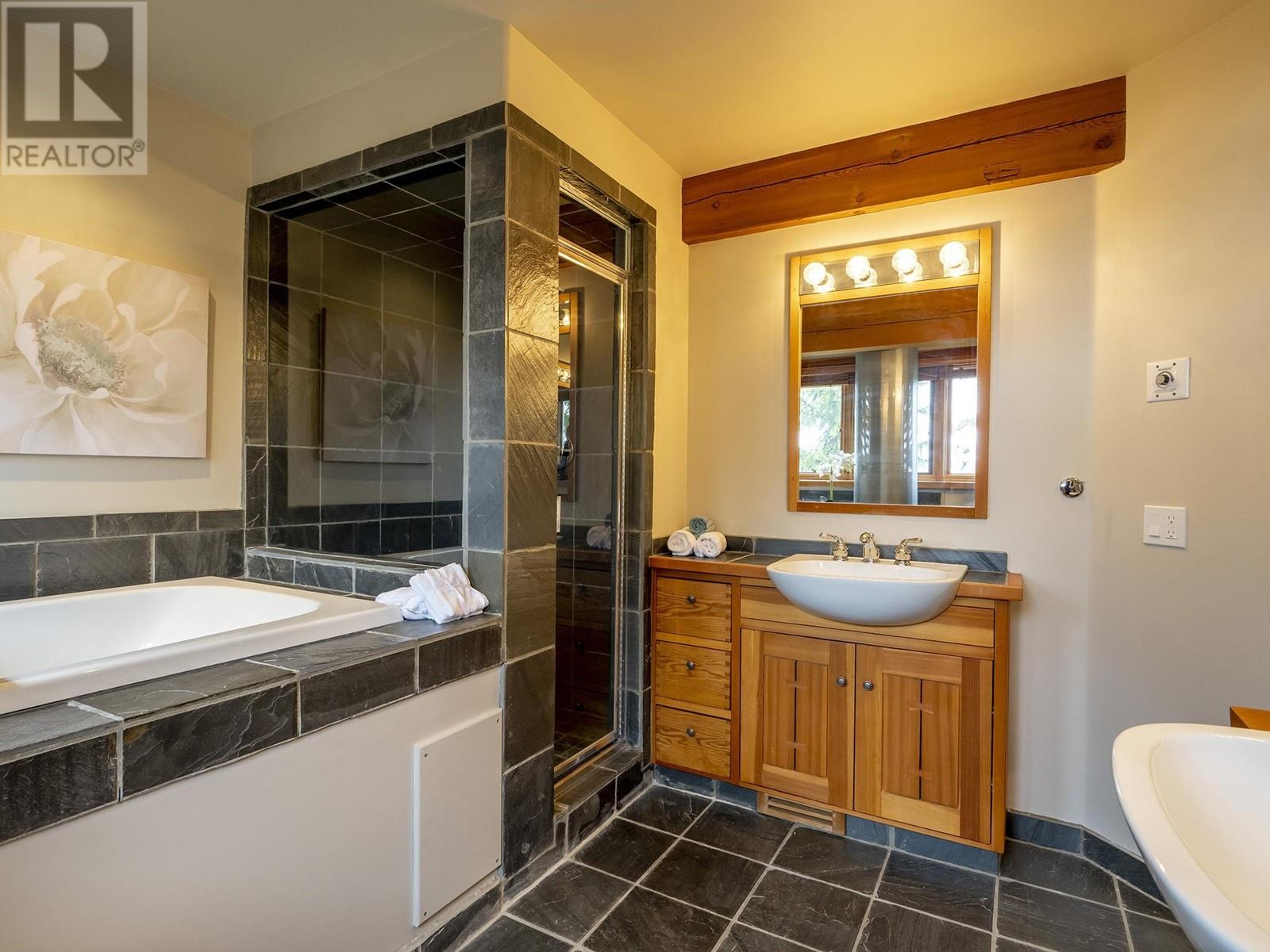 3566 Falcon Crescent, Whistler, British Columbia  V8E 0B9 - Photo 22 - R2838249