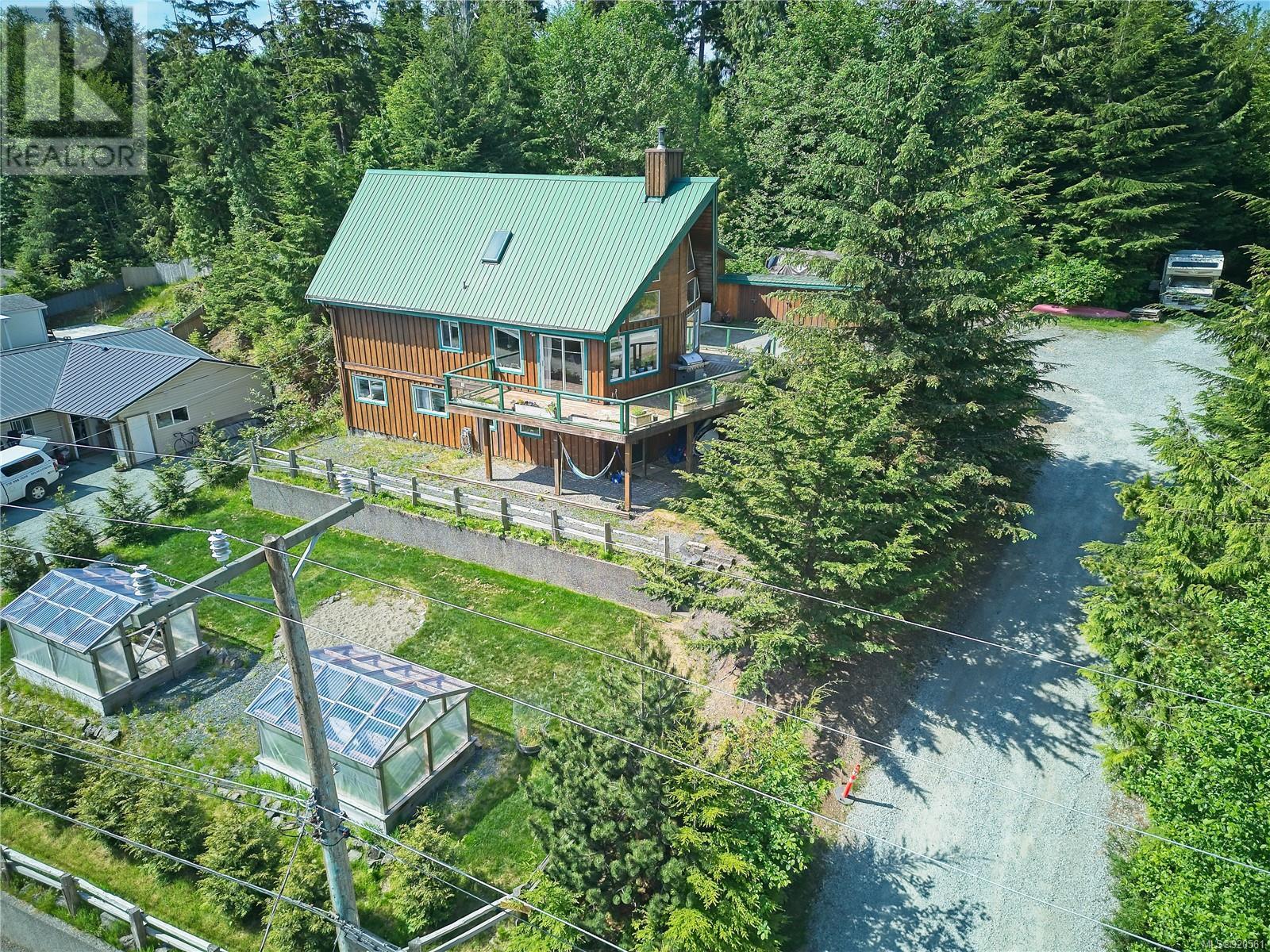 1373 Victoria Rd, Ucluelet, British Columbia  V0R 3A0 - Photo 1 - 920561