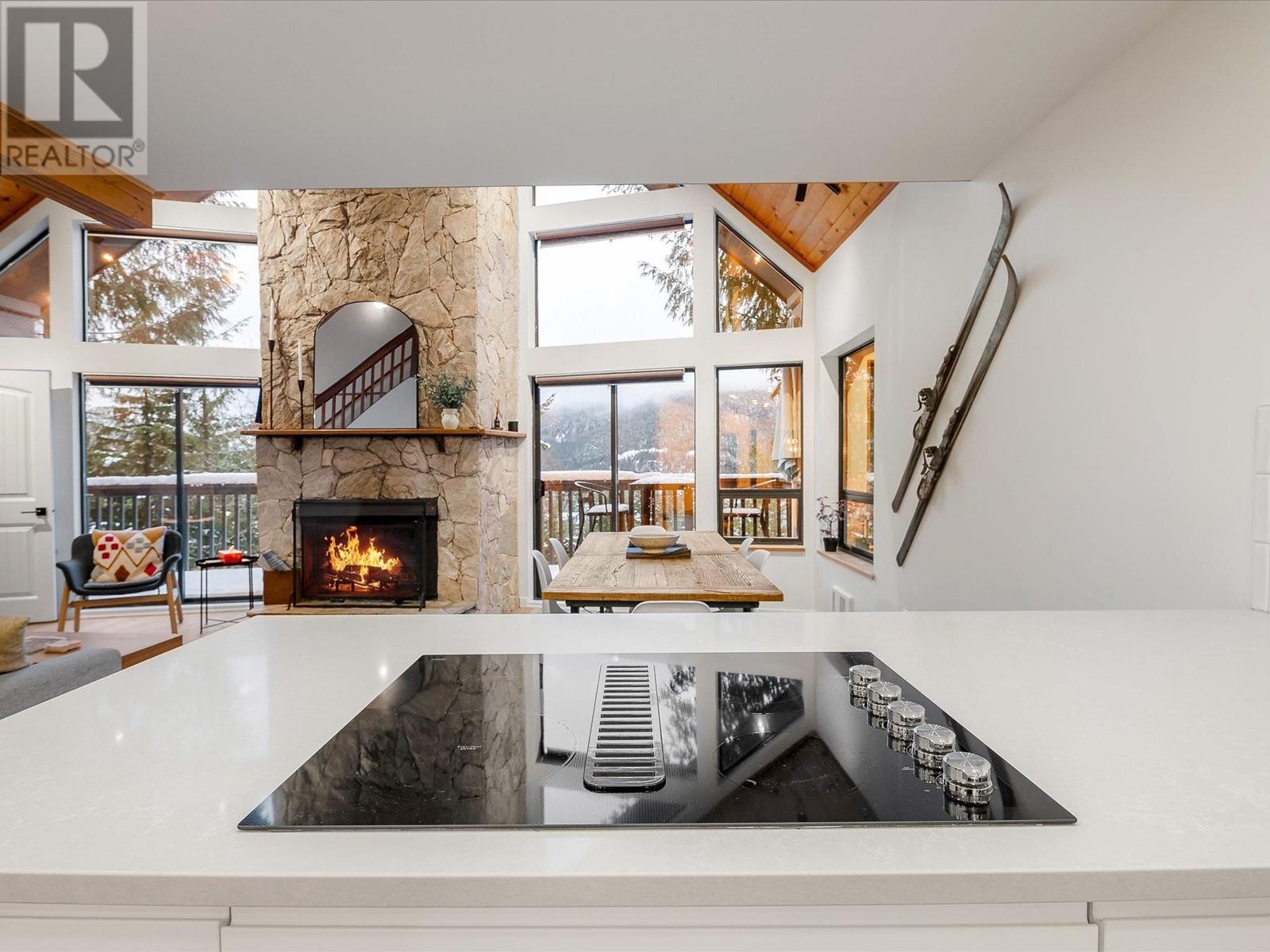 2270 Brandywine Way, Whistler, British Columbia  V8E 0A8 - Photo 6 - R2838312