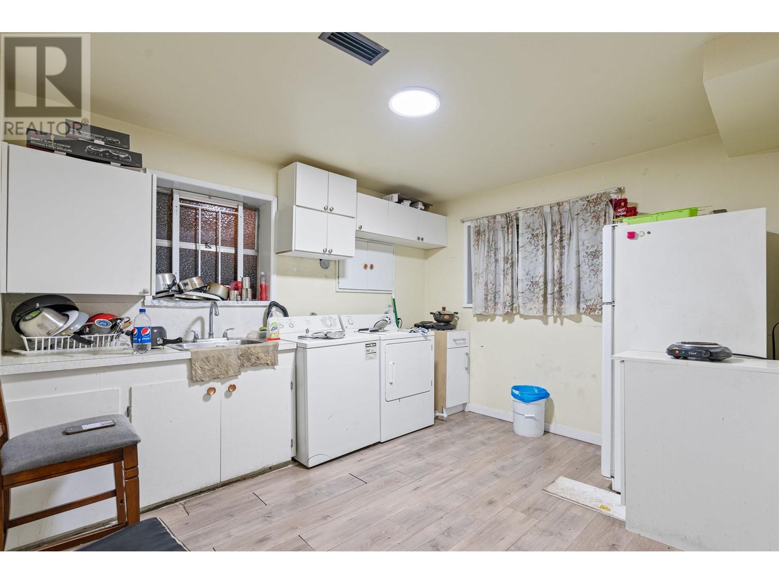 5365 Earles Street, Vancouver, British Columbia  V5R 3S2 - Photo 7 - R2838026