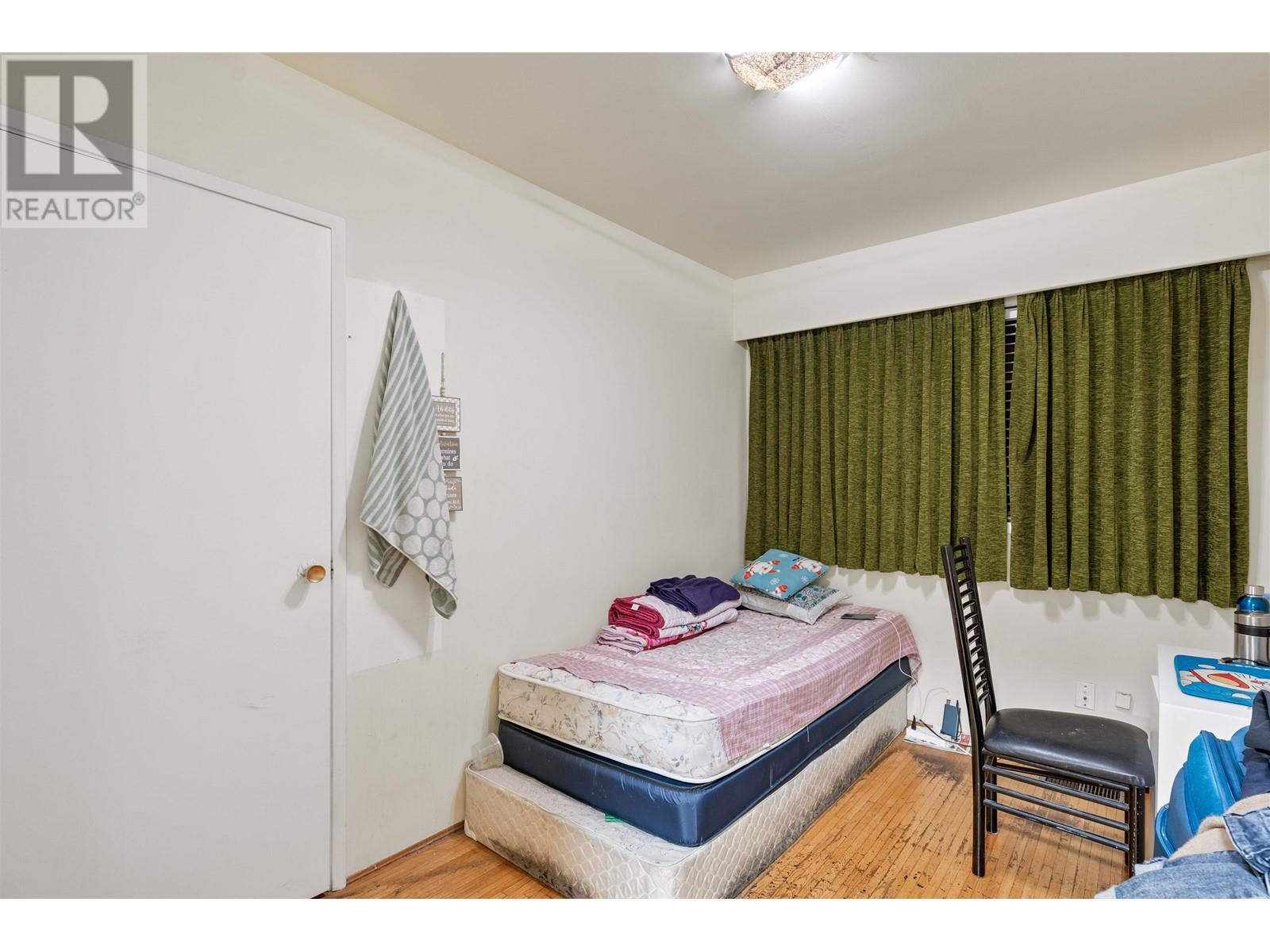 5365 Earles Street, Vancouver, British Columbia  V5R 3S2 - Photo 9 - R2838026