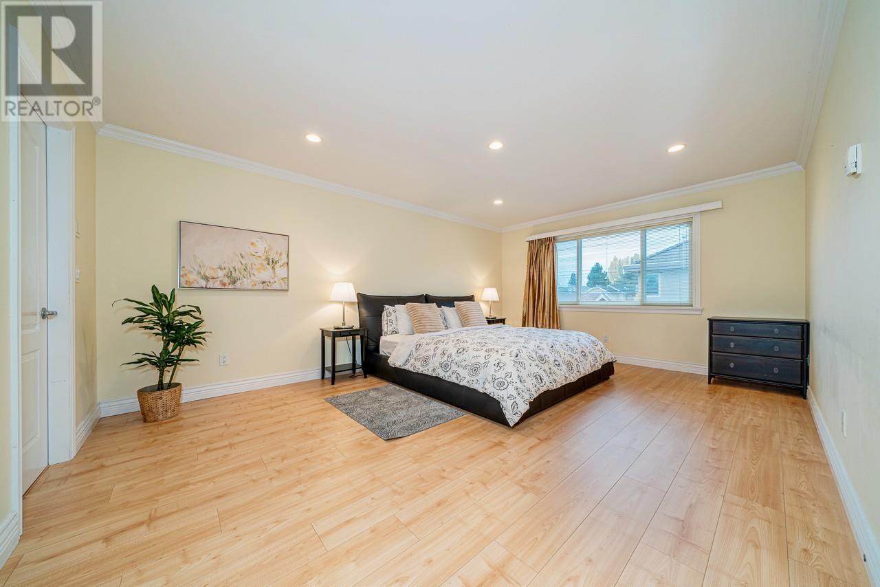 Listing Picture 19 of 30 : 8611 BOYD COURT, Richmond / 烈治文 - 魯藝地產 Yvonne Lu Group - MLS Medallion Club Member