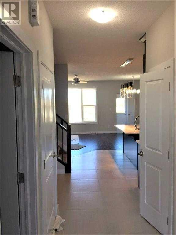 905 9 Avenue Ne, Fox Creek, Alberta  T0H 1P0 - Photo 5 - A2098720