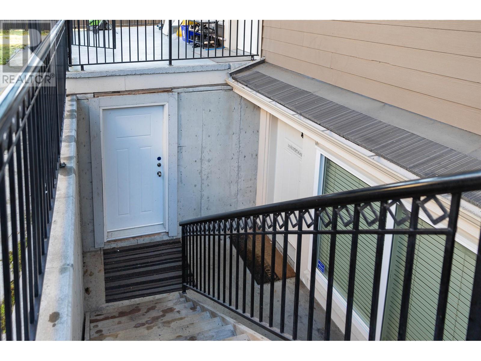 5891 Mckee Street, Burnaby, British Columbia  V5J 2V4 - Photo 10 - R2838244
