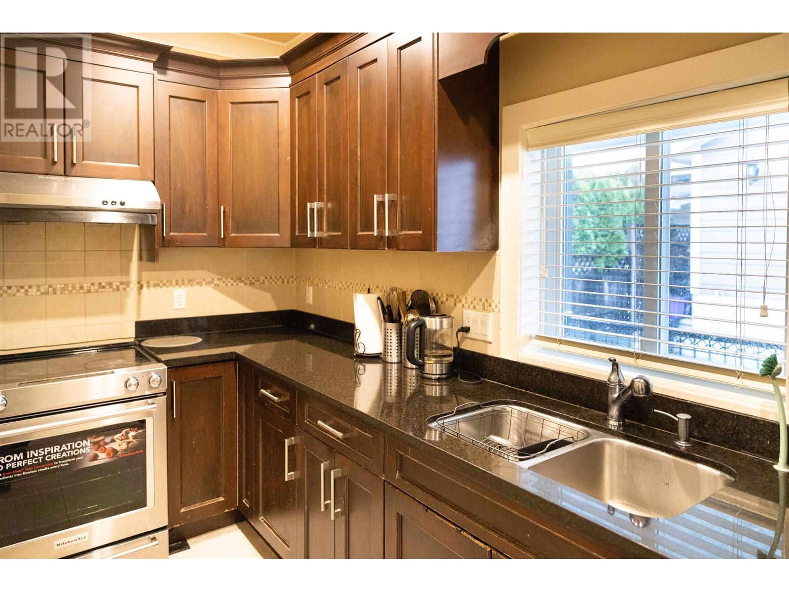 5891 Mckee Street, Burnaby, British Columbia  V5J 2V4 - Photo 24 - R2838244