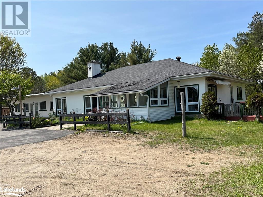 2055 11 Highway S, Gravenhurst, Ontario  P1P 1R1 - Photo 4 - 40523846