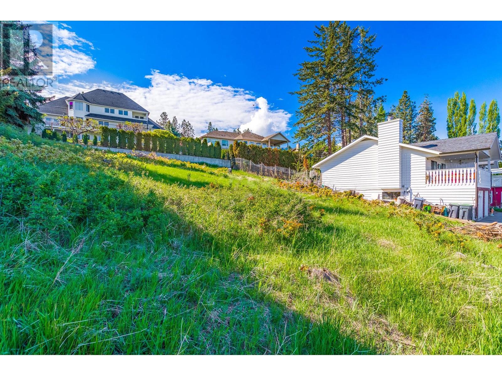 375 Okaview Road Kelowna Photo 4