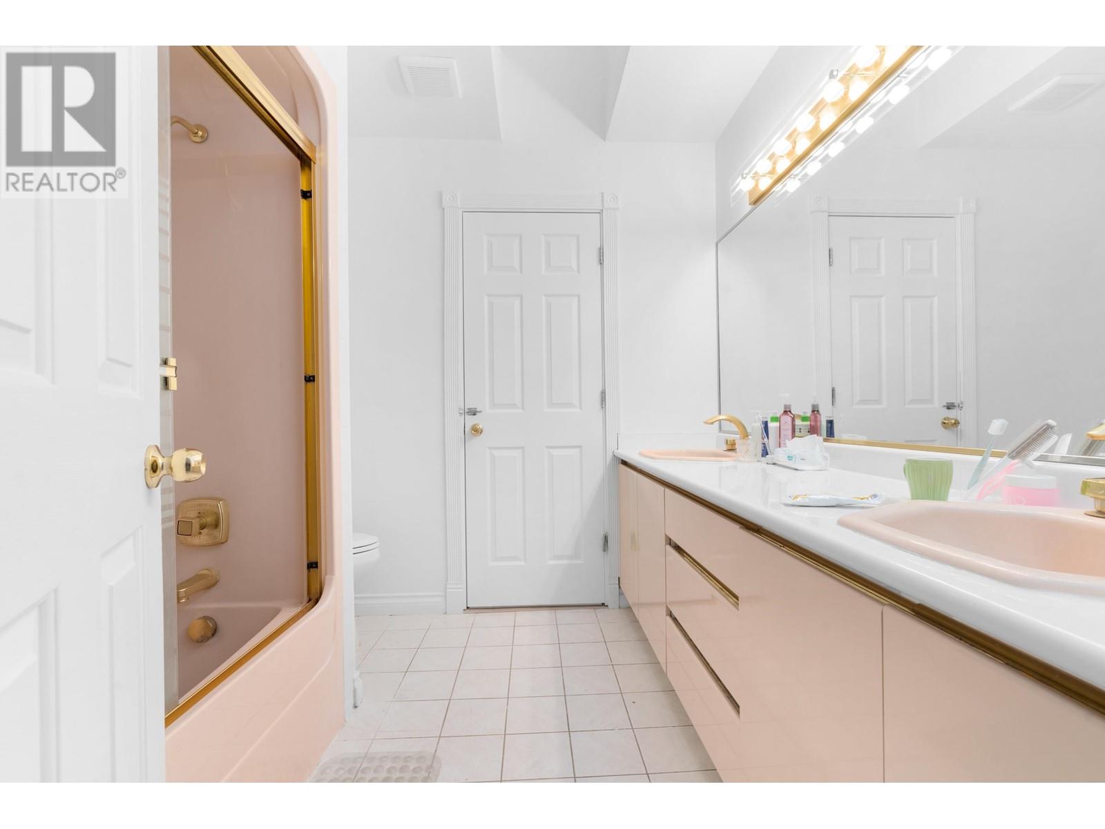 7251 Ash Street, Richmond, British Columbia  V6Y 2R9 - Photo 17 - R2838327