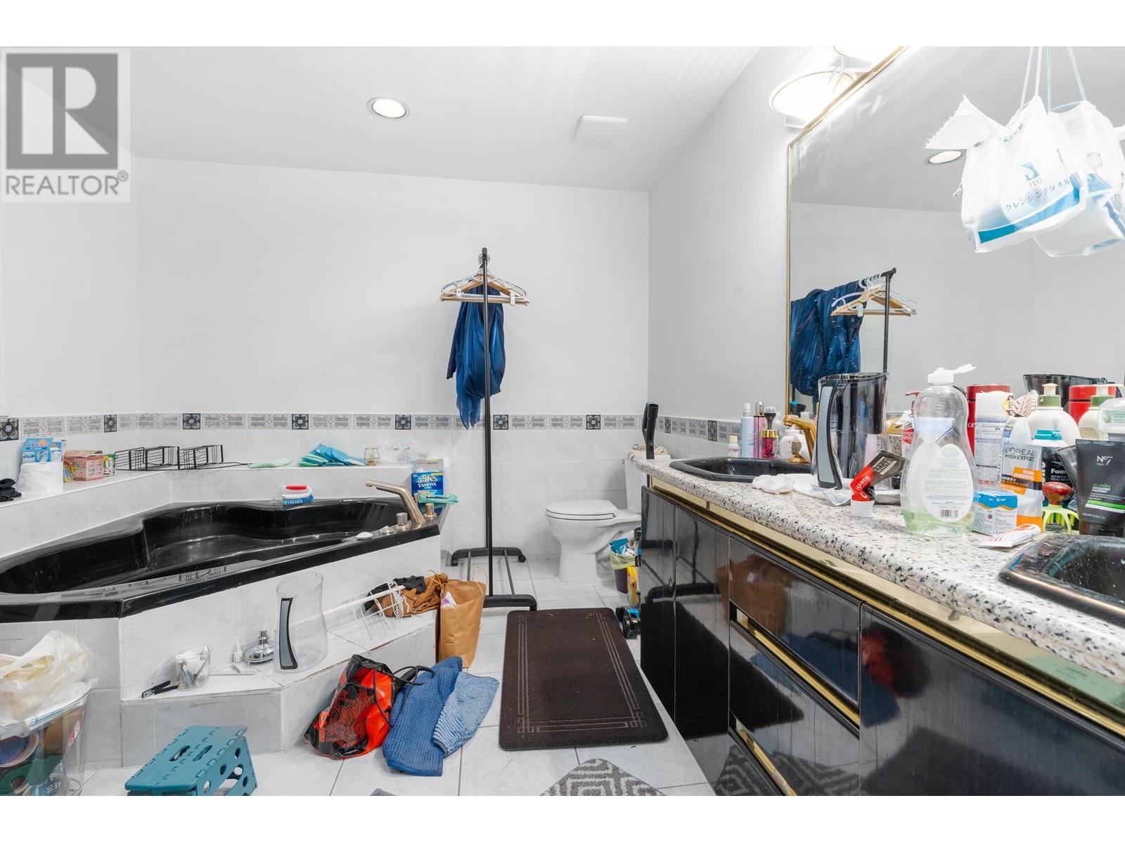 7251 Ash Street, Richmond, British Columbia  V6Y 2R9 - Photo 11 - R2838327