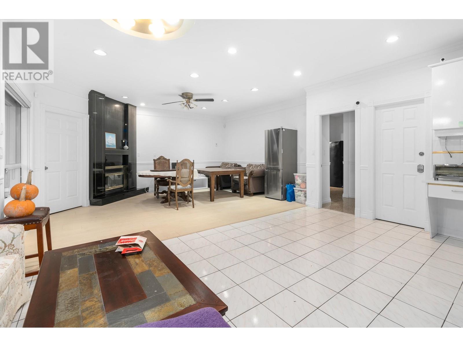 7251 Ash Street, Richmond, British Columbia  V6Y 2R9 - Photo 2 - R2838327