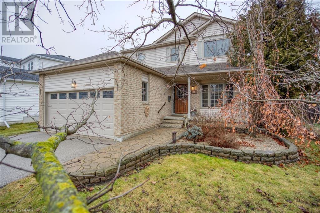 700 Woodhill Drive, Fergus, Ontario N1M 3M3 (26376216) Beth and Ryan