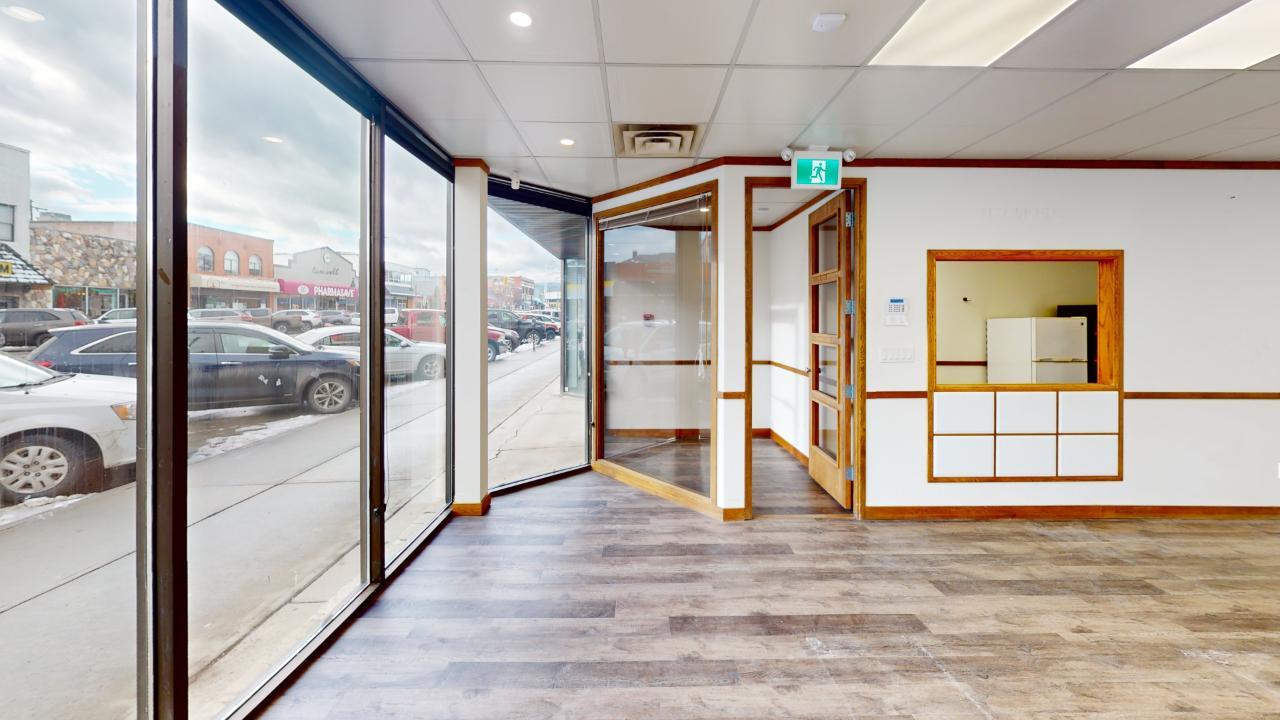 930 Baker Street, Cranbrook North, British Columbia  V1C 1A5 - Photo 2 - 2474406