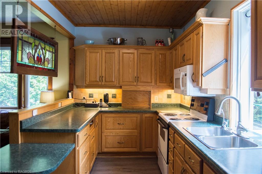 108 Beech Street, South Bruce Peninsula, Ontario  N0H 2T0 - Photo 12 - 40524311