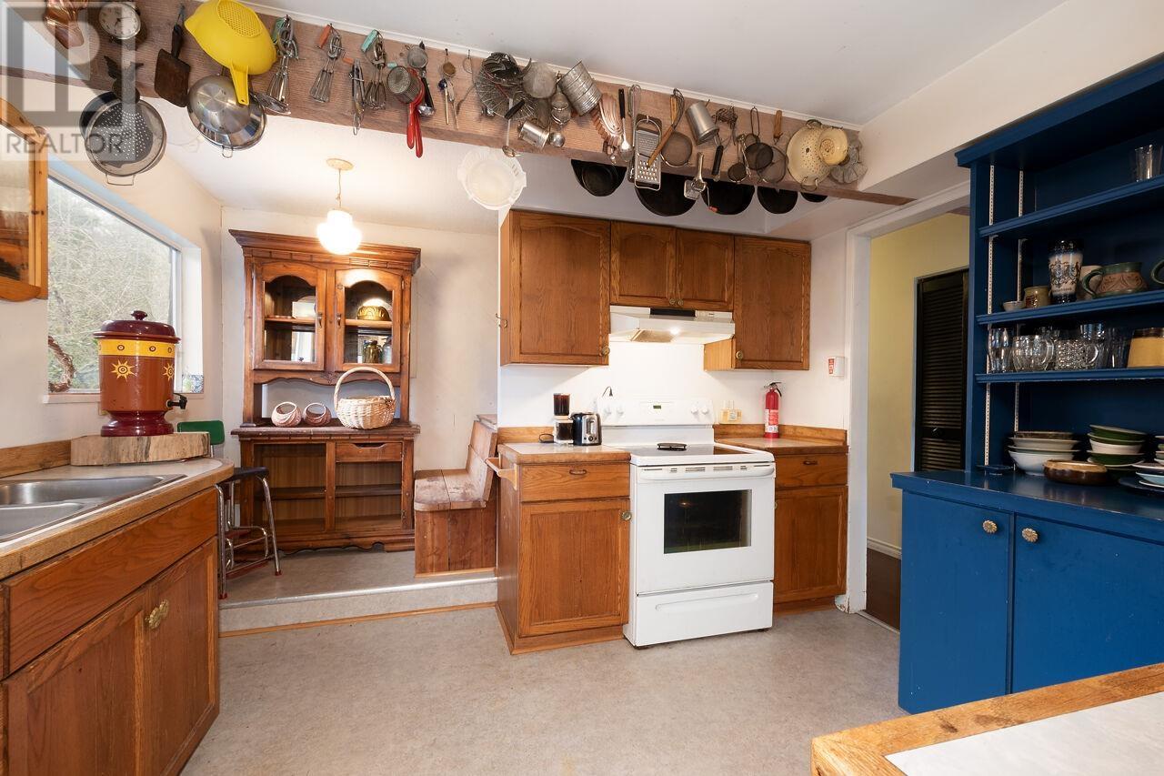 1130 Lenora Road, Bowen Island, British Columbia  V0N 1G1 - Photo 13 - R2838525