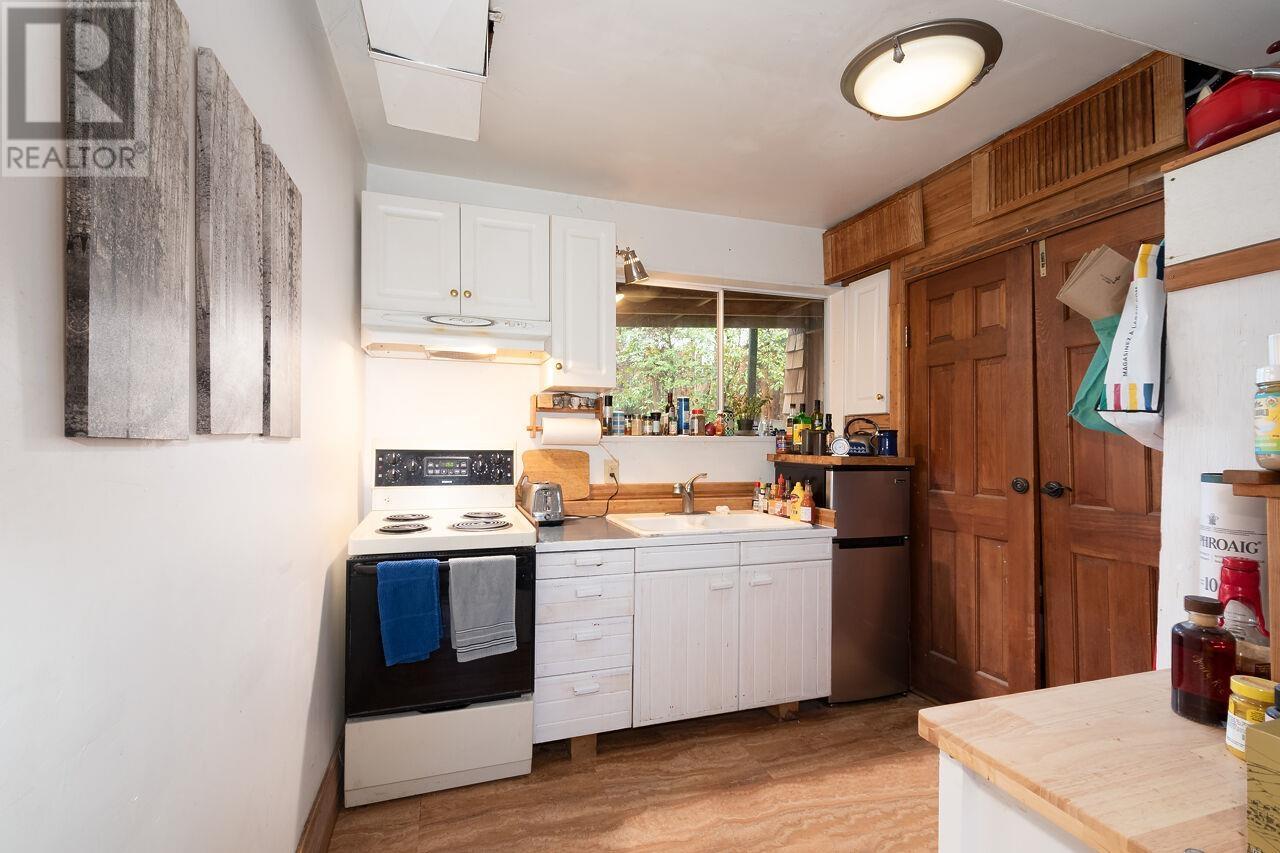 1130 Lenora Road, Bowen Island, British Columbia  V0N 1G1 - Photo 17 - R2838525