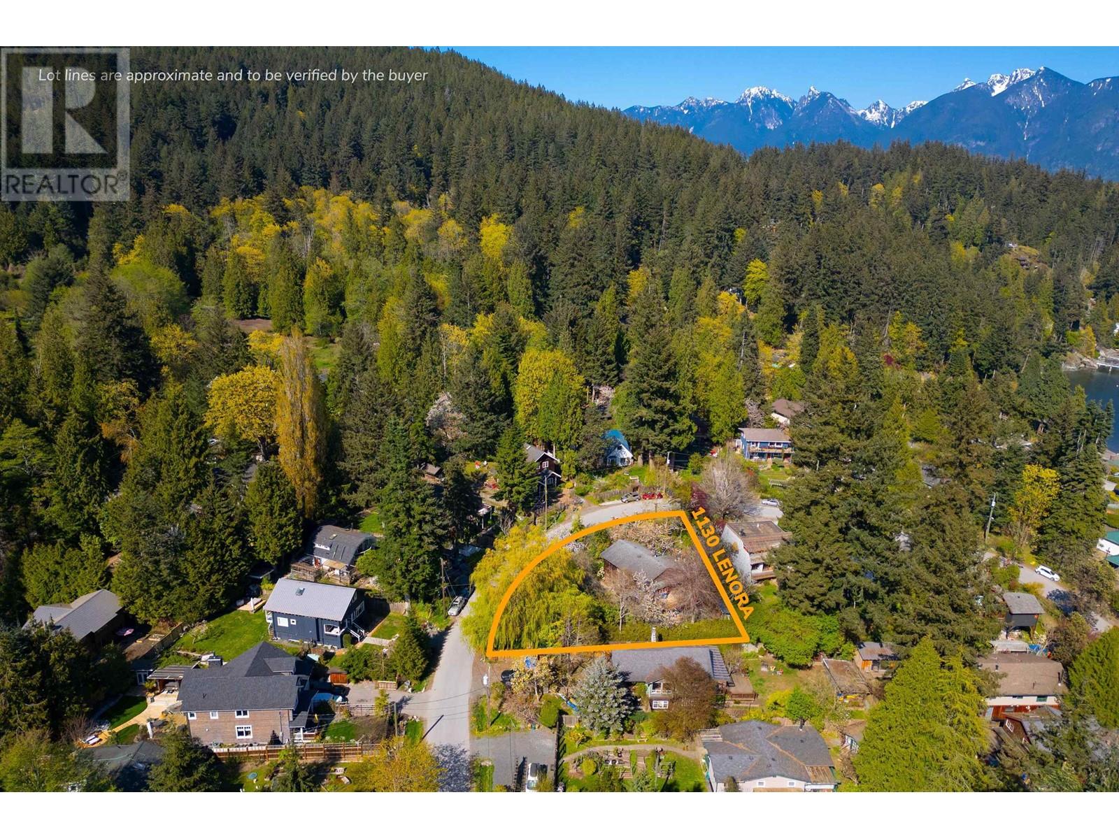 1130 Lenora Road, Bowen Island, British Columbia  V0N 1G1 - Photo 2 - R2838525