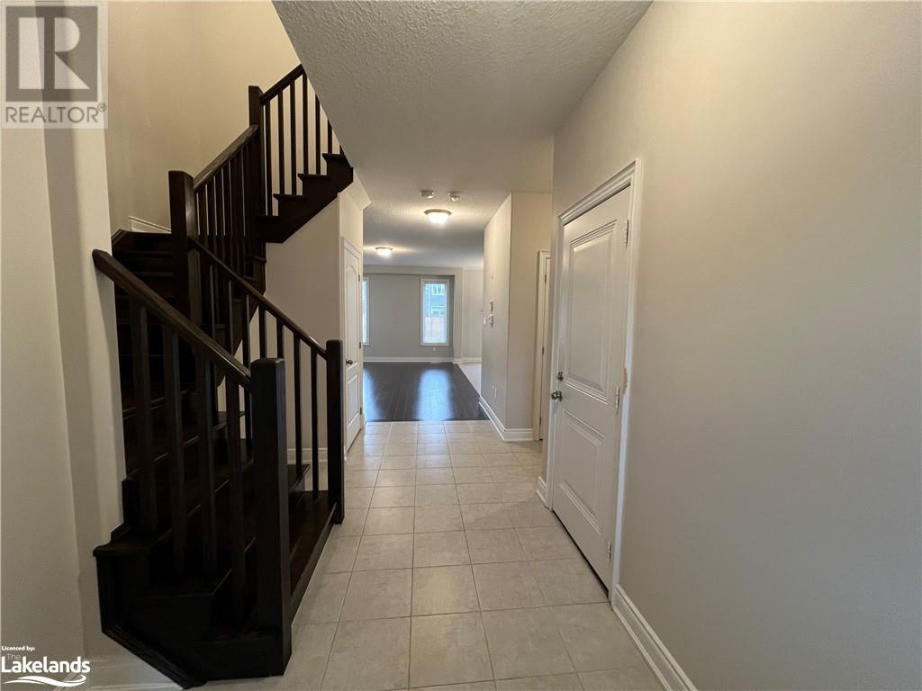 23 Lockerbie Crescent, Collingwood, Ontario  L9Y 0Y9 - Photo 3 - 40524367