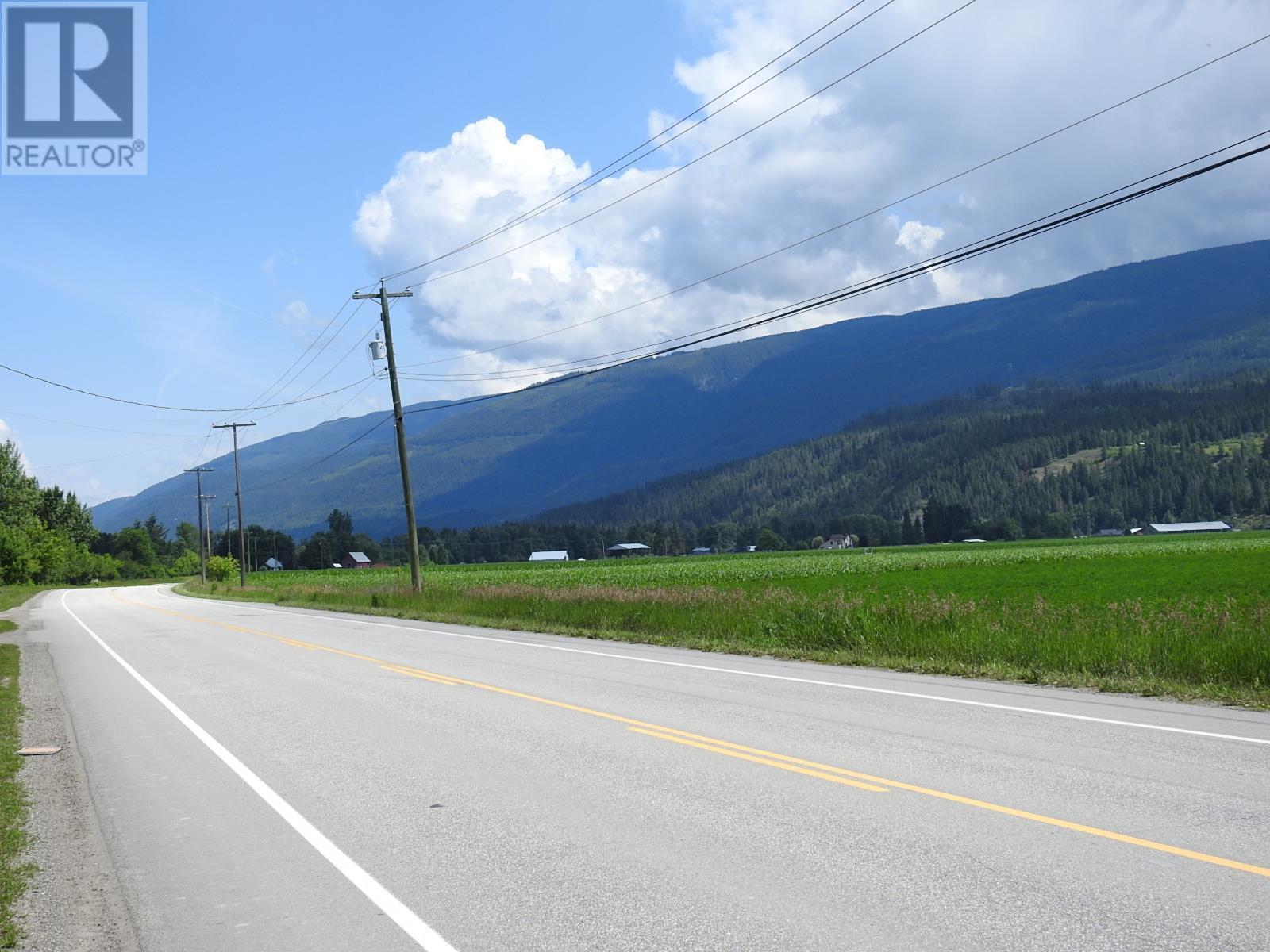 7125 97-A Highway, Grindrod, British Columbia  V0E 1Y0 - Photo 8 - 10278888
