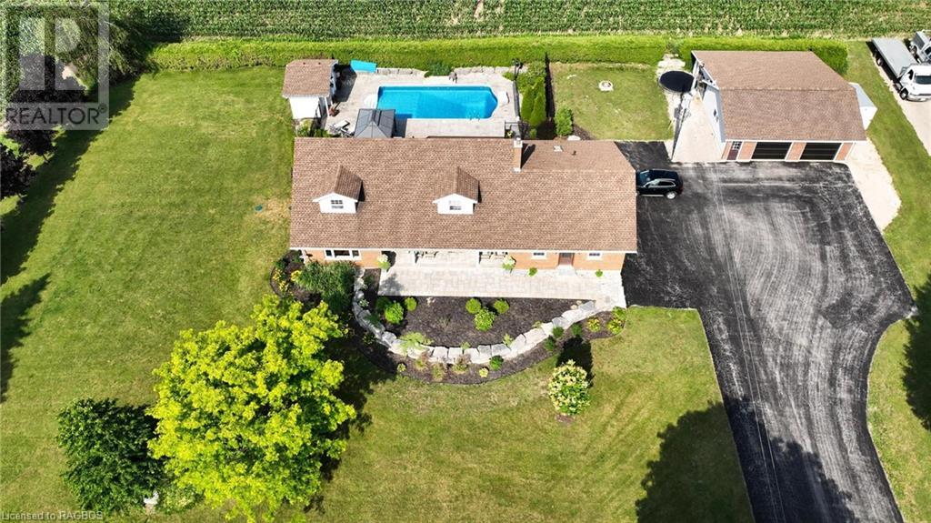 1047 Bruce Road 3 Road, Brockton, Ontario N0G 2V0 (26377083) Ron