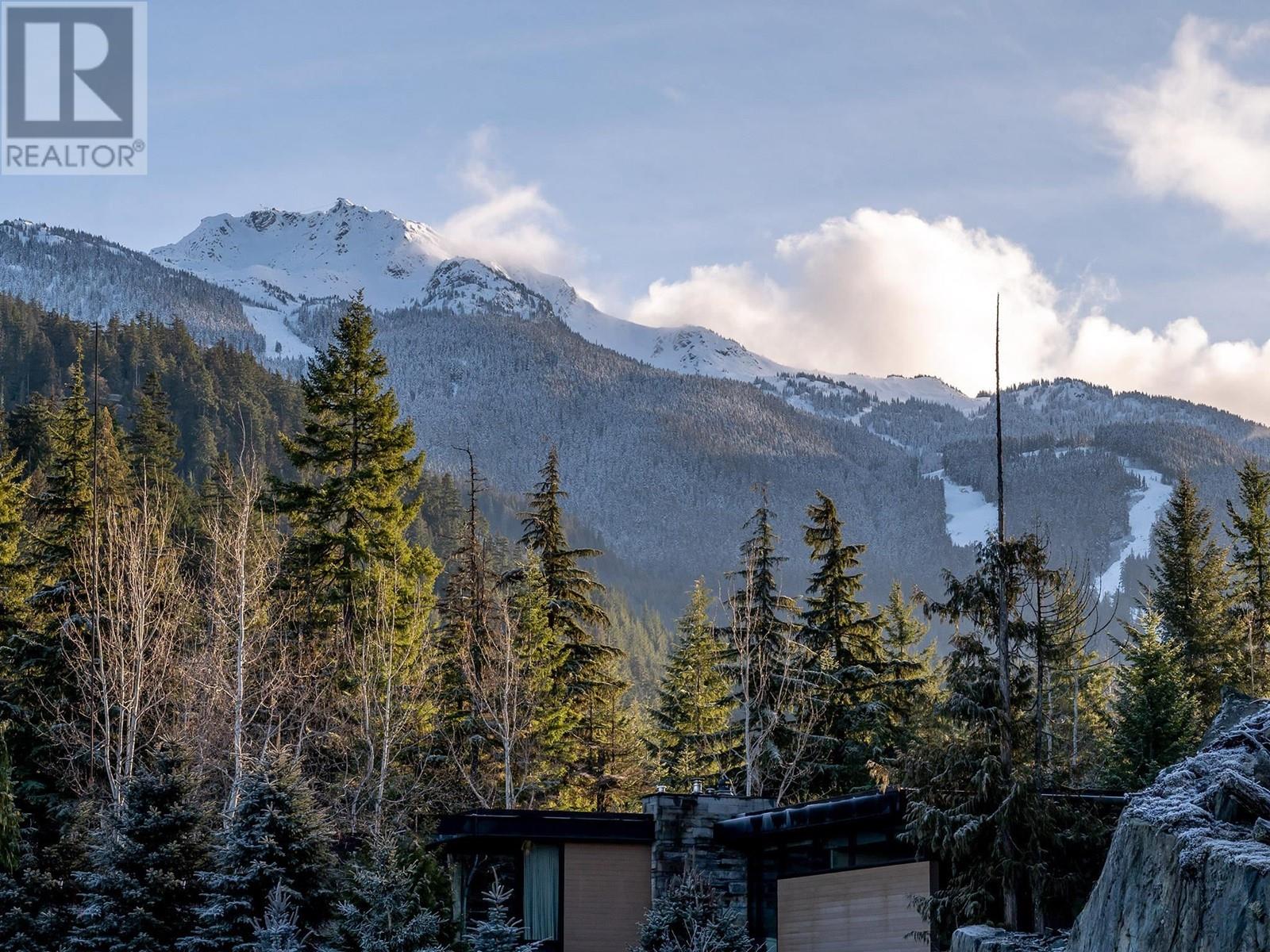 3113 Hillcrest Lane, Whistler, British Columbia  V8E 0T7 - Photo 11 - R2838521