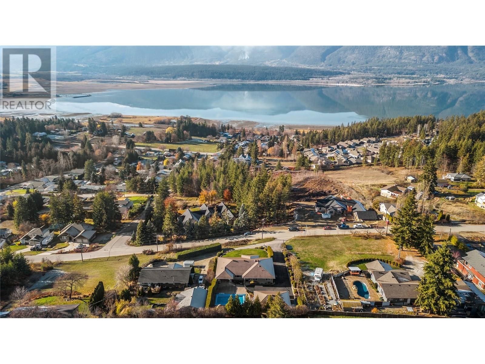 2700 25 Street NE Salmon Arm