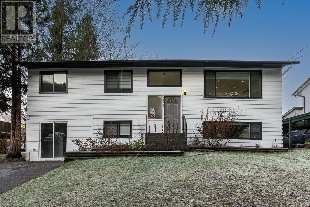 38307 Guilford Drive, Squamish, British Columbia  V8B 0X8 - Photo 3 - R2838594