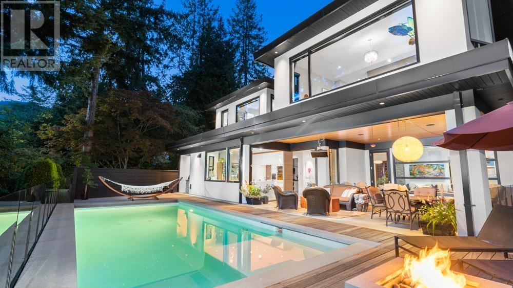 2650 Rosebery Avenue, West Vancouver, British Columbia  V7V 3A2 - Photo 1 - R2838749