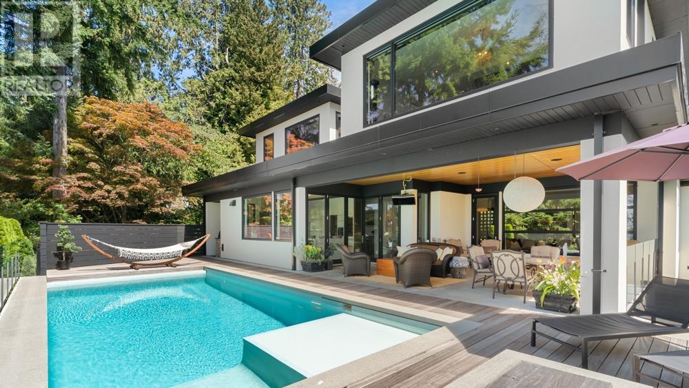 2650 Rosebery Avenue, West Vancouver, British Columbia  V7V 3A2 - Photo 12 - R2838749