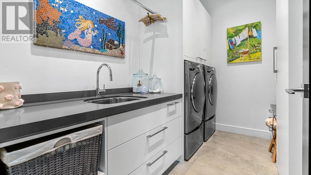 2650 Rosebery Avenue, West Vancouver, British Columbia  V7V 3A2 - Photo 16 - R2838749