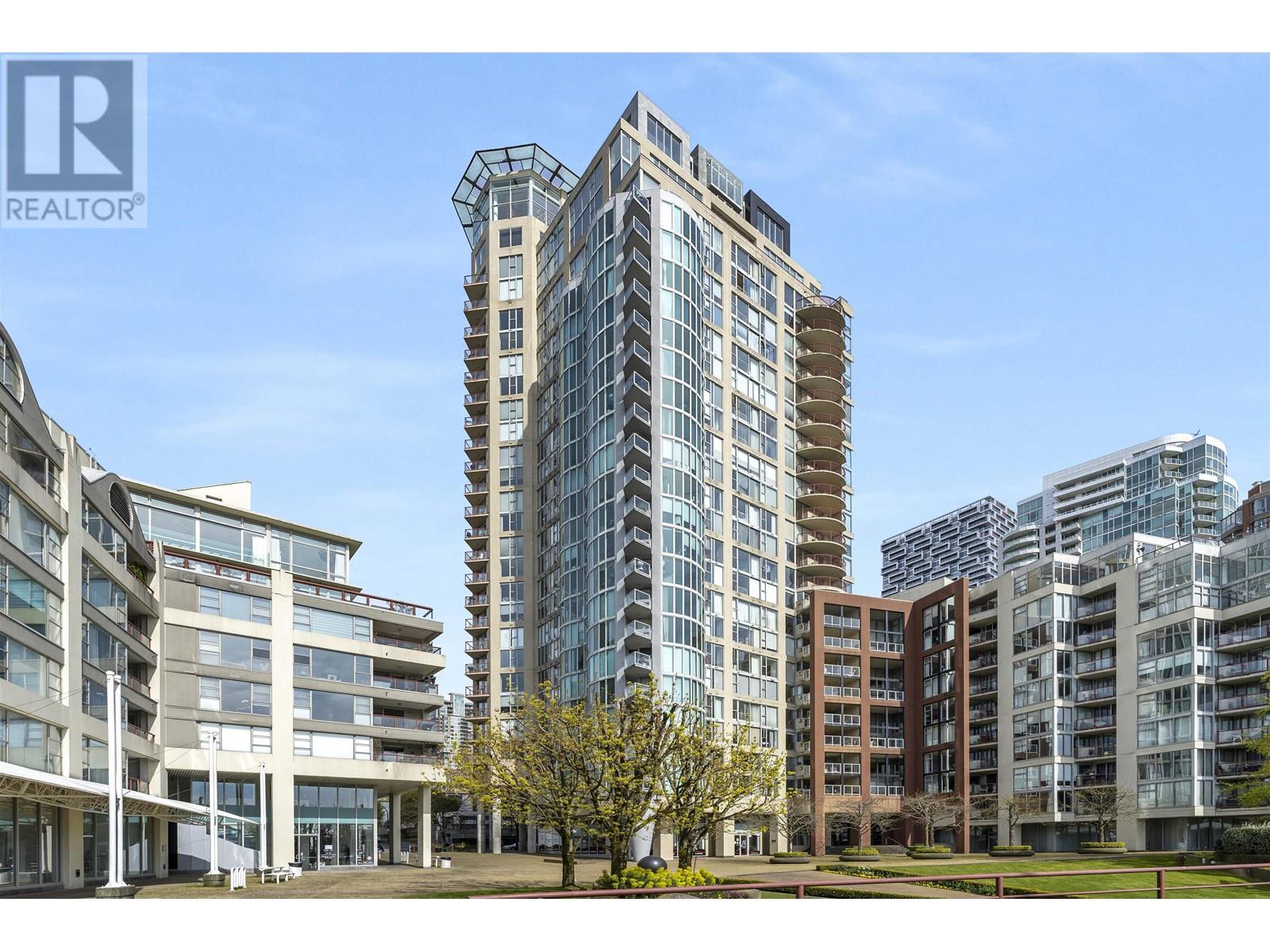 201 1000 Beach Avenue, Vancouver, British Columbia  V6E 4M2 - Photo 1 - R2838806