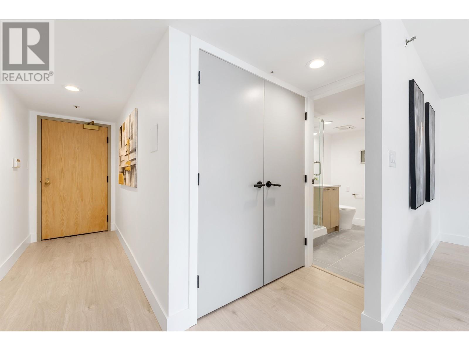 201 1000 Beach Avenue, Vancouver, British Columbia  V6E 4M2 - Photo 3 - R2838806