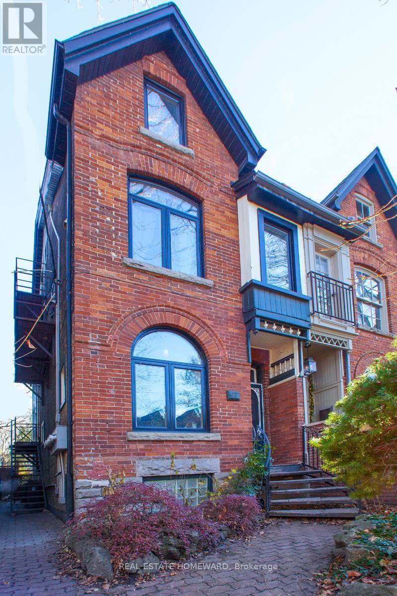 47 Grant Street, Toronto, Ontario  M4M 2H6 - Photo 3 - E7374350