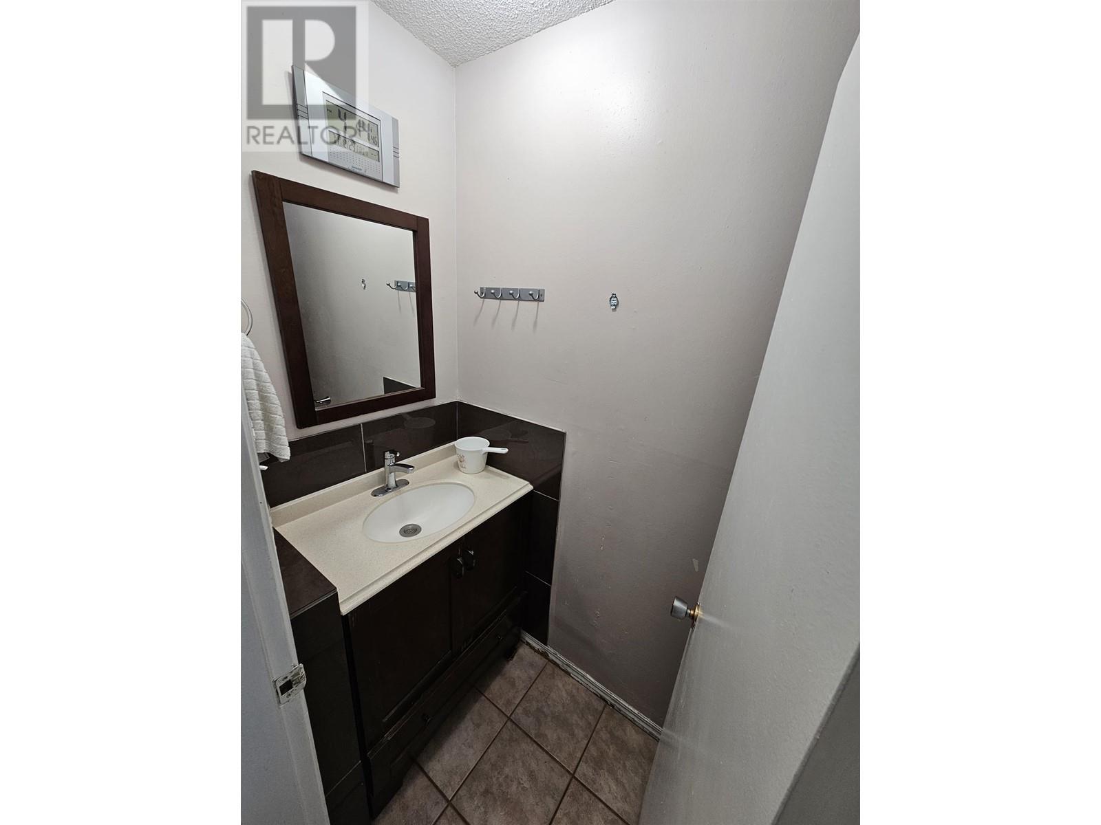 4060 Forest Street, Burnaby, British Columbia  V5G 1X1 - Photo 7 - R2838960