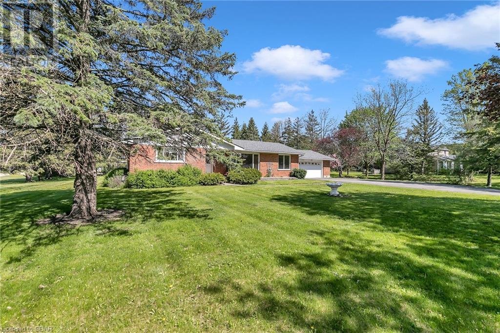 462 Arkell Road, Puslinch, Ontario N0B 2J0 (26383160) Beth and Ryan