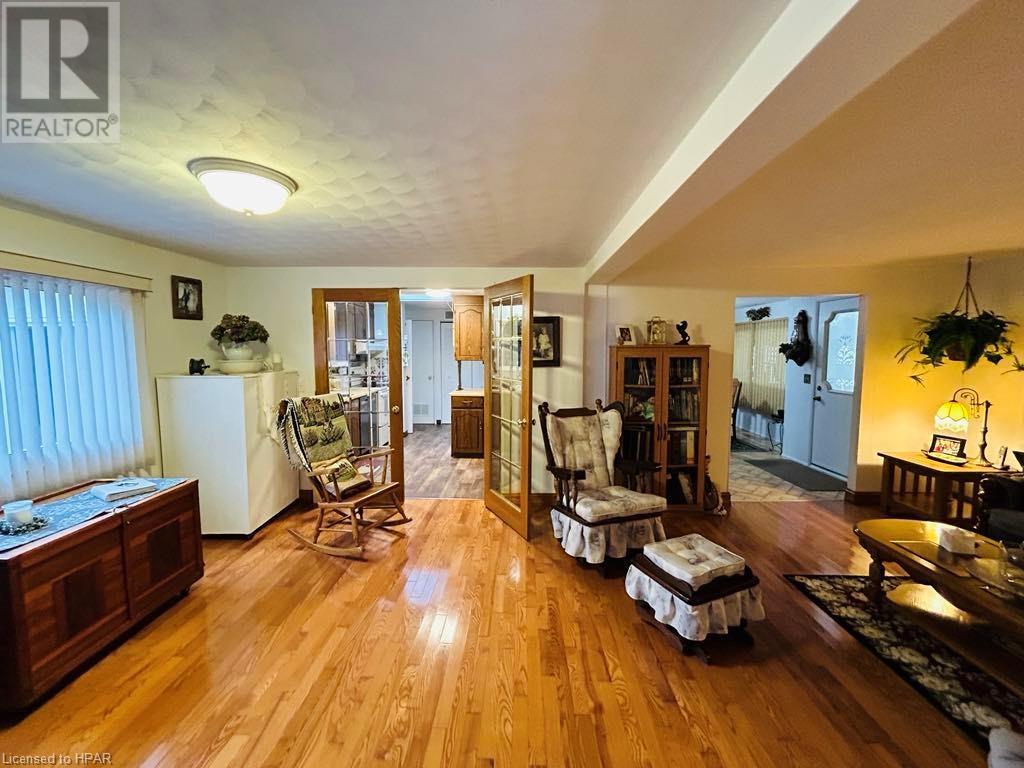 11 Riverside Drive, Turnberry Estates, Ontario  N0G 2W0 - Photo 15 - 40524955