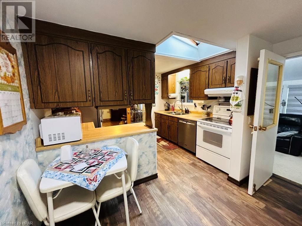 11 Riverside Drive, Turnberry Estates, Ontario  N0G 2W0 - Photo 16 - 40524955