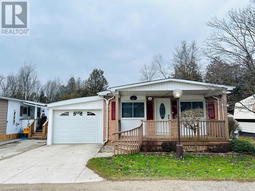 11 Riverside Drive, Turnberry Estates, Ontario  N0G 2W0 - Photo 2 - 40524955
