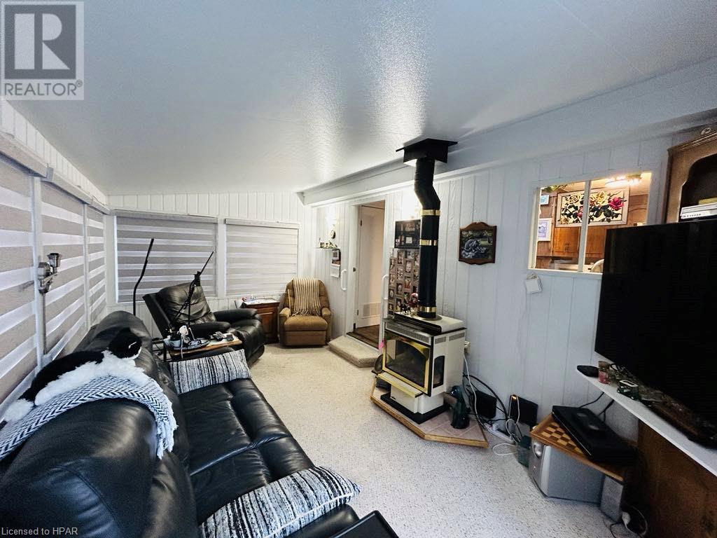 11 Riverside Drive, Turnberry Estates, Ontario  N0G 2W0 - Photo 25 - 40524955