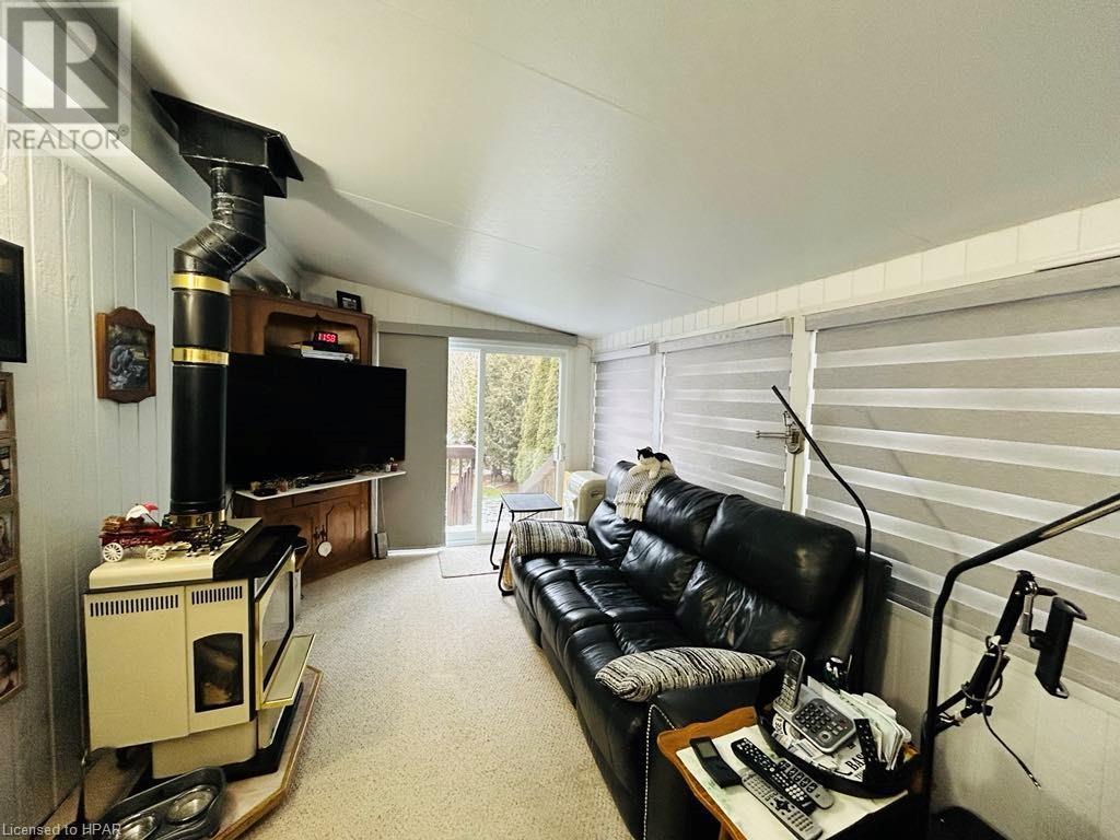 11 Riverside Drive, Turnberry Estates, Ontario  N0G 2W0 - Photo 26 - 40524955