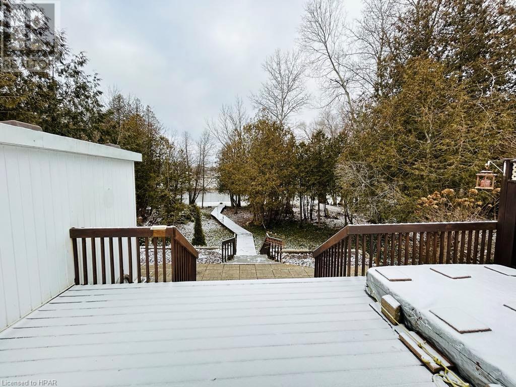 11 Riverside Drive, Turnberry Estates, Ontario  N0G 2W0 - Photo 7 - 40524955