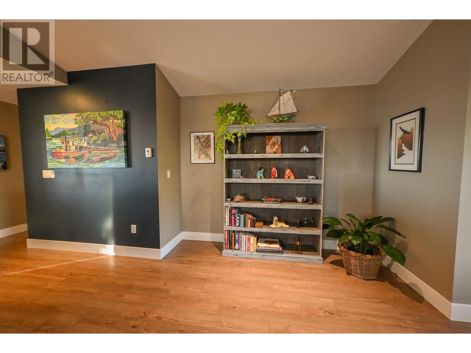 6251 Oracle Road, Sechelt, British Columbia  V7Z 0N7 - Photo 6 - R2839024