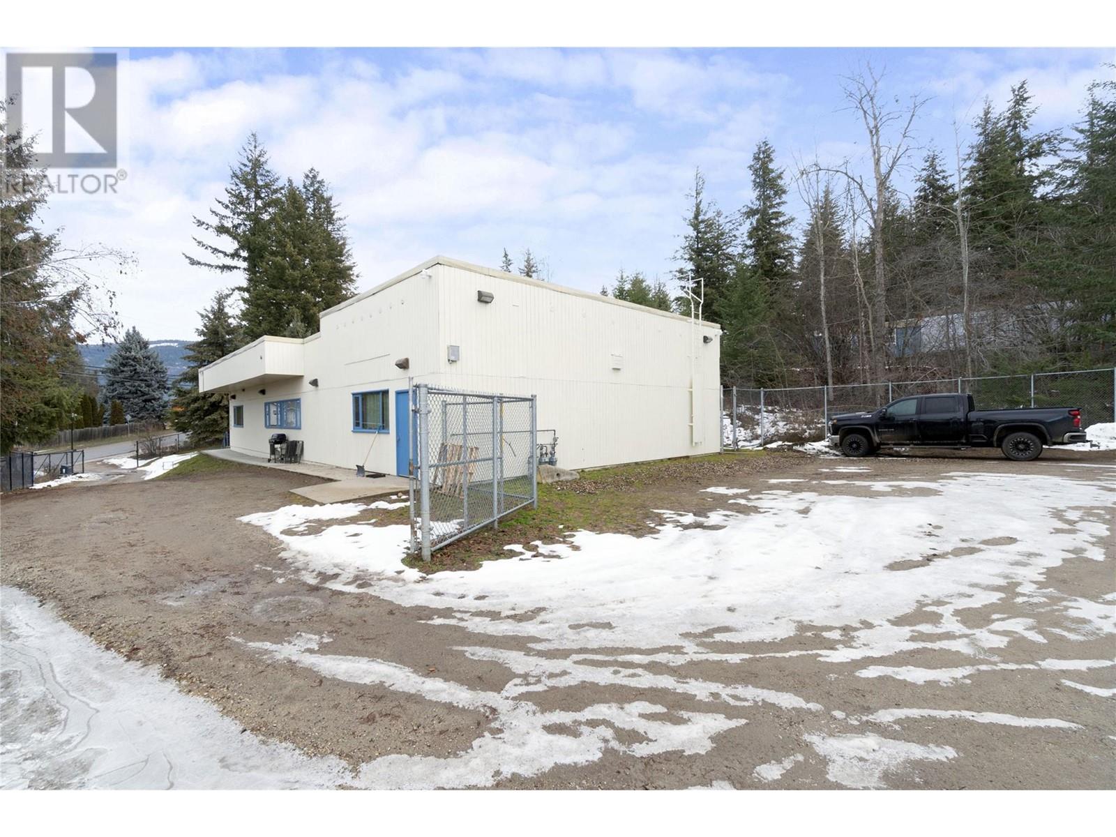 2960 Okanagan Avenue Se Unit# 110, Salmon Arm, British Columbia  V1E 1E6 - Photo 2 - 10301810