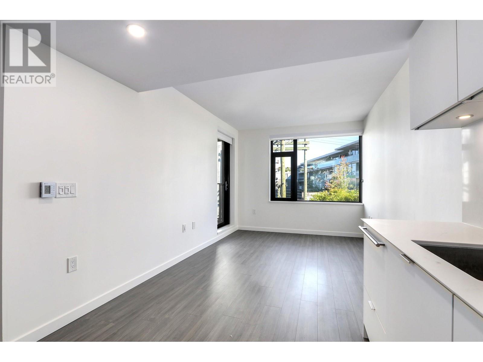 Listing Picture 7 of 19 : 502 210 E 5TH AVENUE, Vancouver / 溫哥華 - 魯藝地產 Yvonne Lu Group - MLS Medallion Club Member