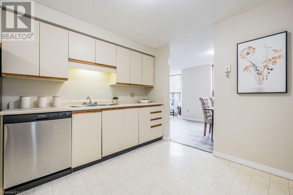 55 Green Valley Dr Drive Unit# 412, Kitchener, Ontario  N2P 1Z6 - Photo 7 - 40525895