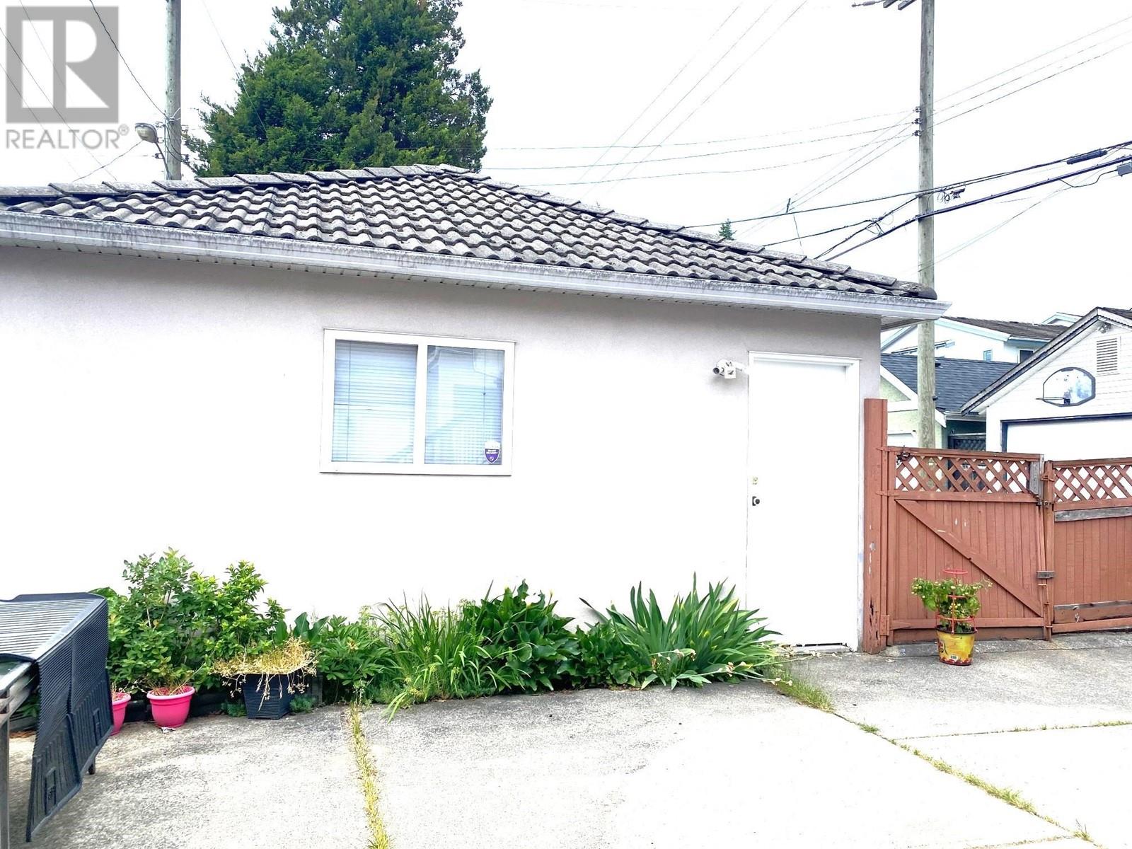 Listing Picture 2 of 30 : 5323 DUMFRIES STREET, Vancouver / 溫哥華 - 魯藝地產 Yvonne Lu Group - MLS Medallion Club Member