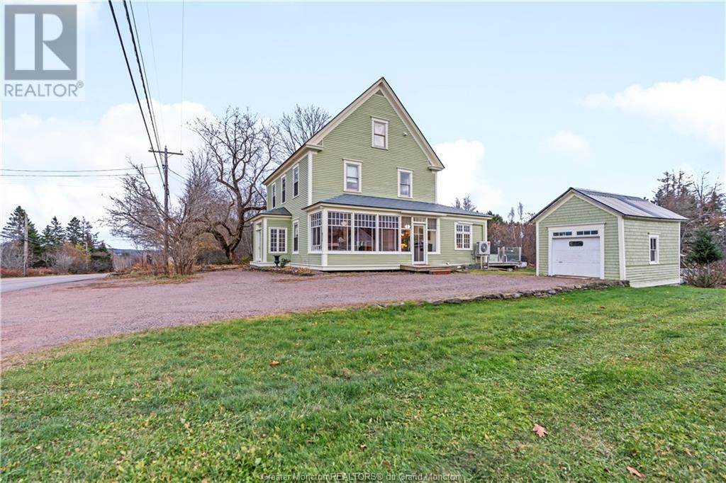 221 La Vallee St, Memramcook, New Brunswick  E4K 3E5 - Photo 2 - M156472