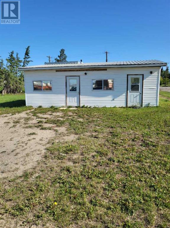 111,113 6th Street, Beaverlodge, Alberta  T0H 0C0 - Photo 1 - A2099847