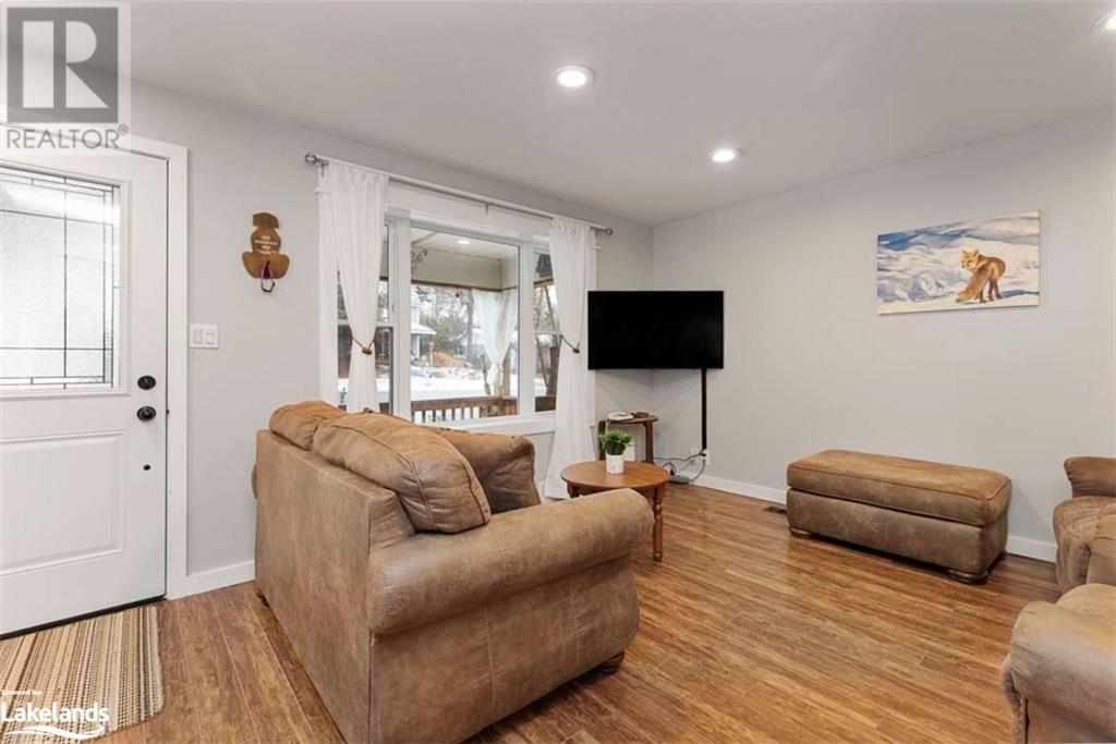 18 Wakefield Street, Parry Sound, Ontario  P2A 2V1 - Photo 10 - 40524725